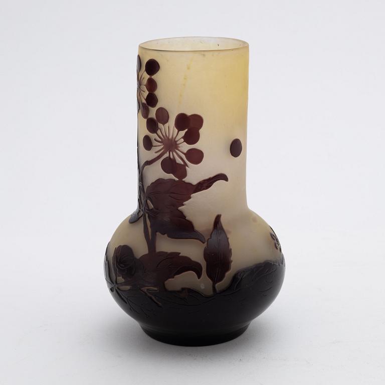 Emile Gallé, an Art Nouveau cameo glass vase, Nancy, France, early 20th Century.