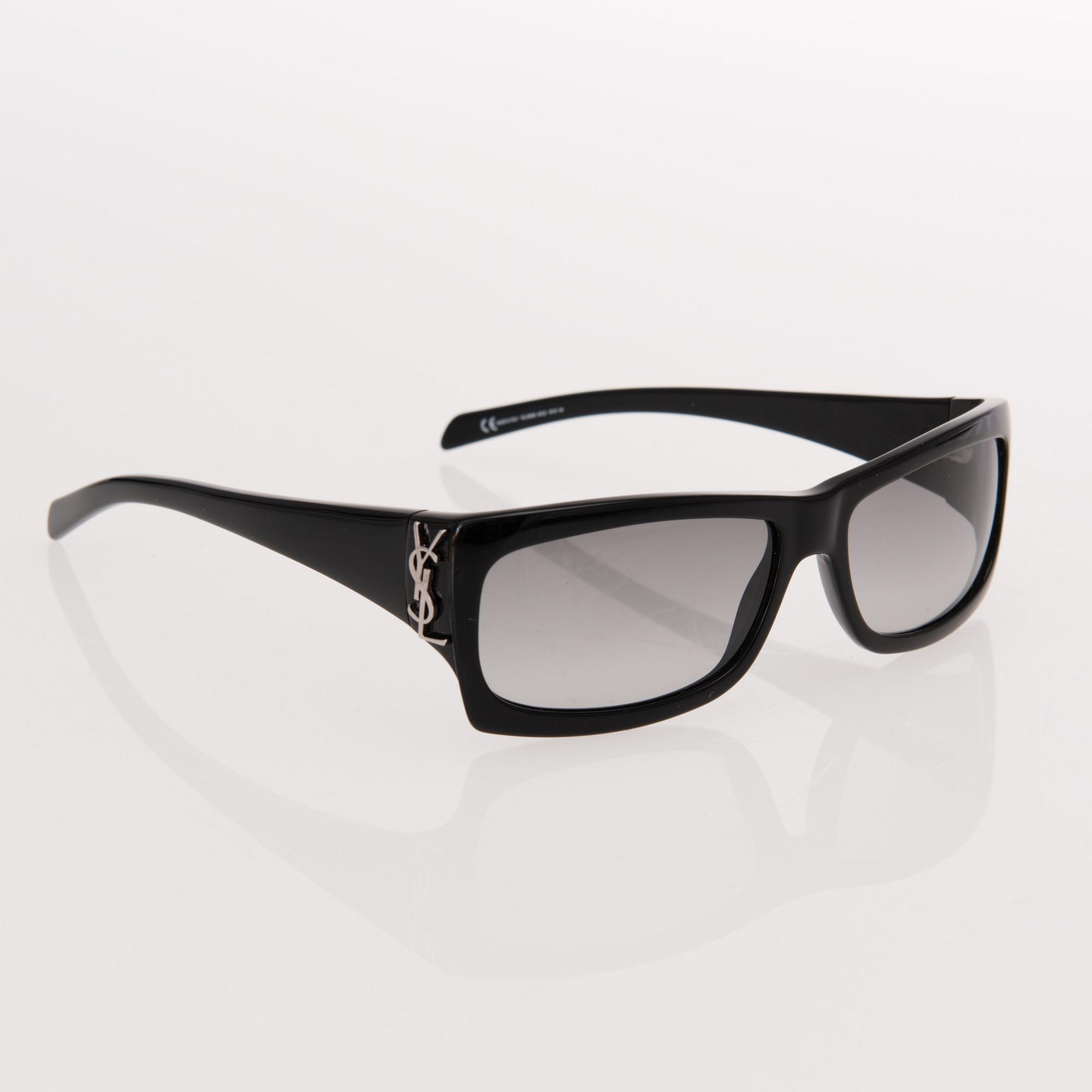 SUNGLASSES, model 6058.