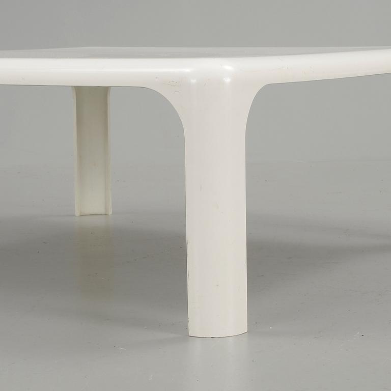 SOFFBORD, Modell "Demetrio 70", design Vico Magistretti, för Studio Artemide Milano, Italien, 1970-tal.