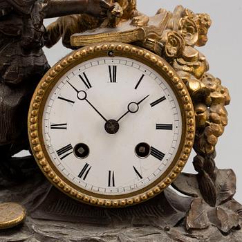 A rococo style mantle clock.