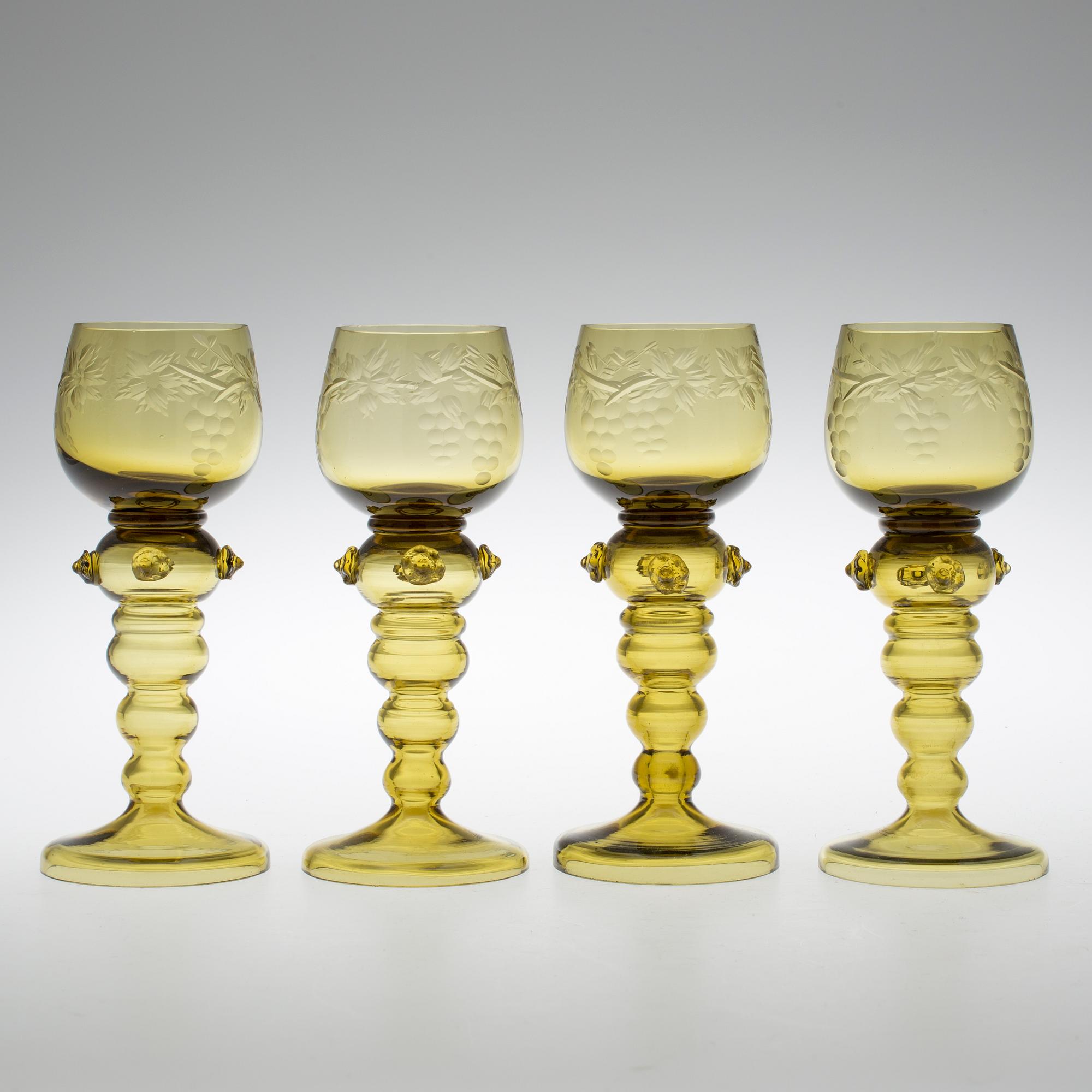 REMMARE, 12 st, glas, 1900-talets andra hälft.