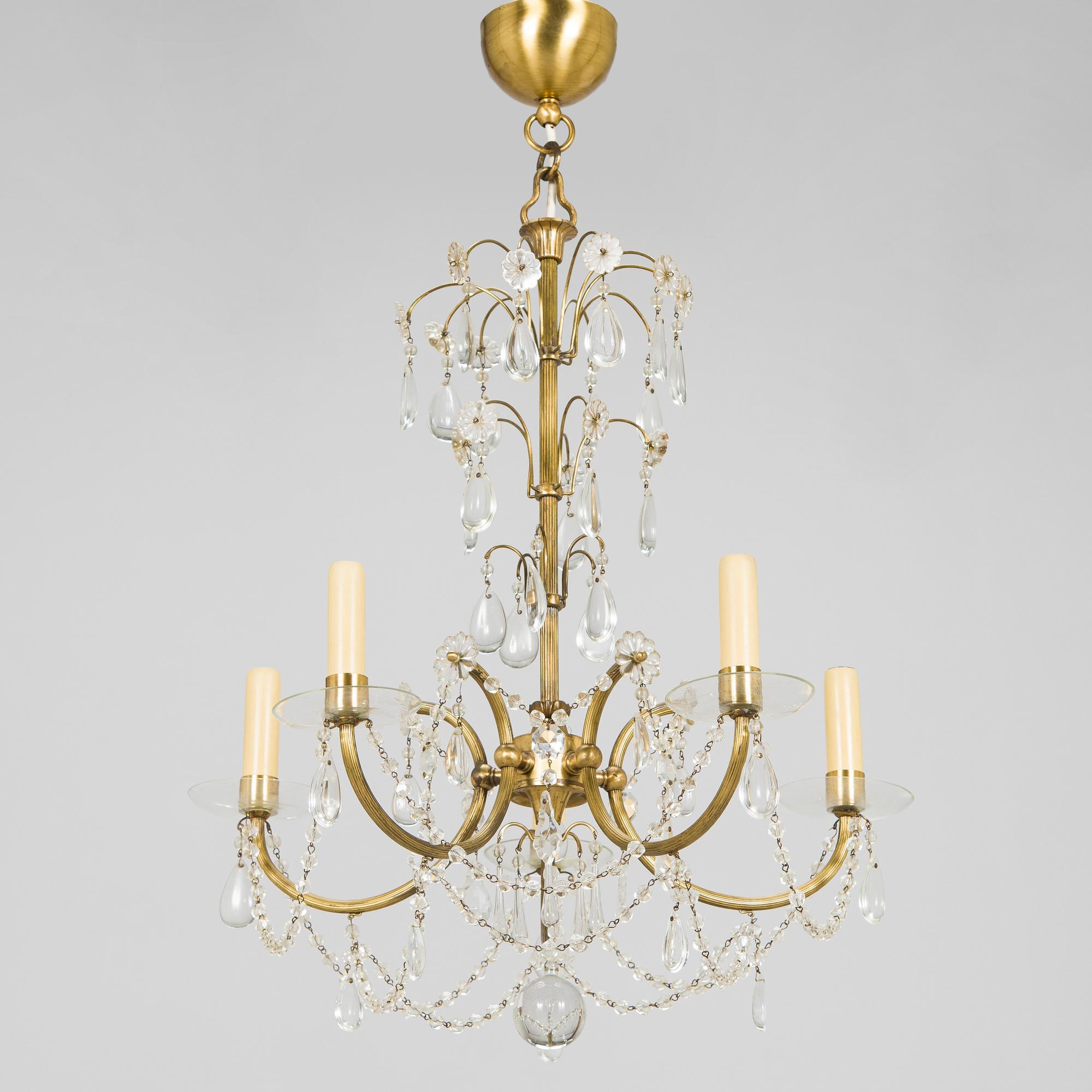 Paavo Tynell, a mid-20th century chandelier, model 1471/5 for Idman Finland.