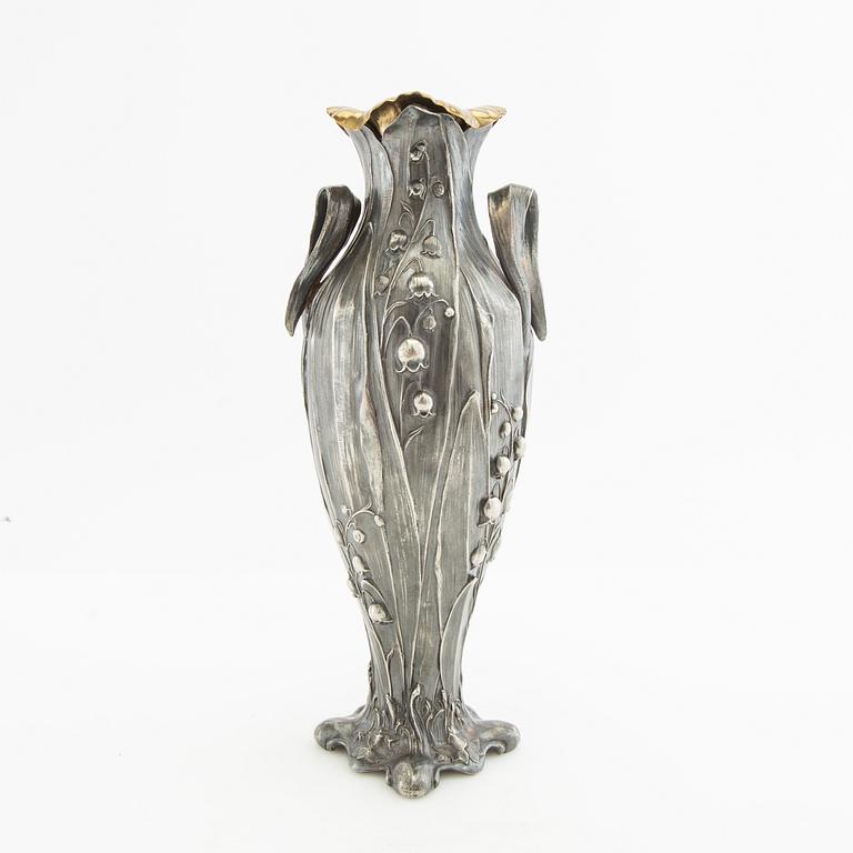 Vase Jugend early 20th century pewter.
