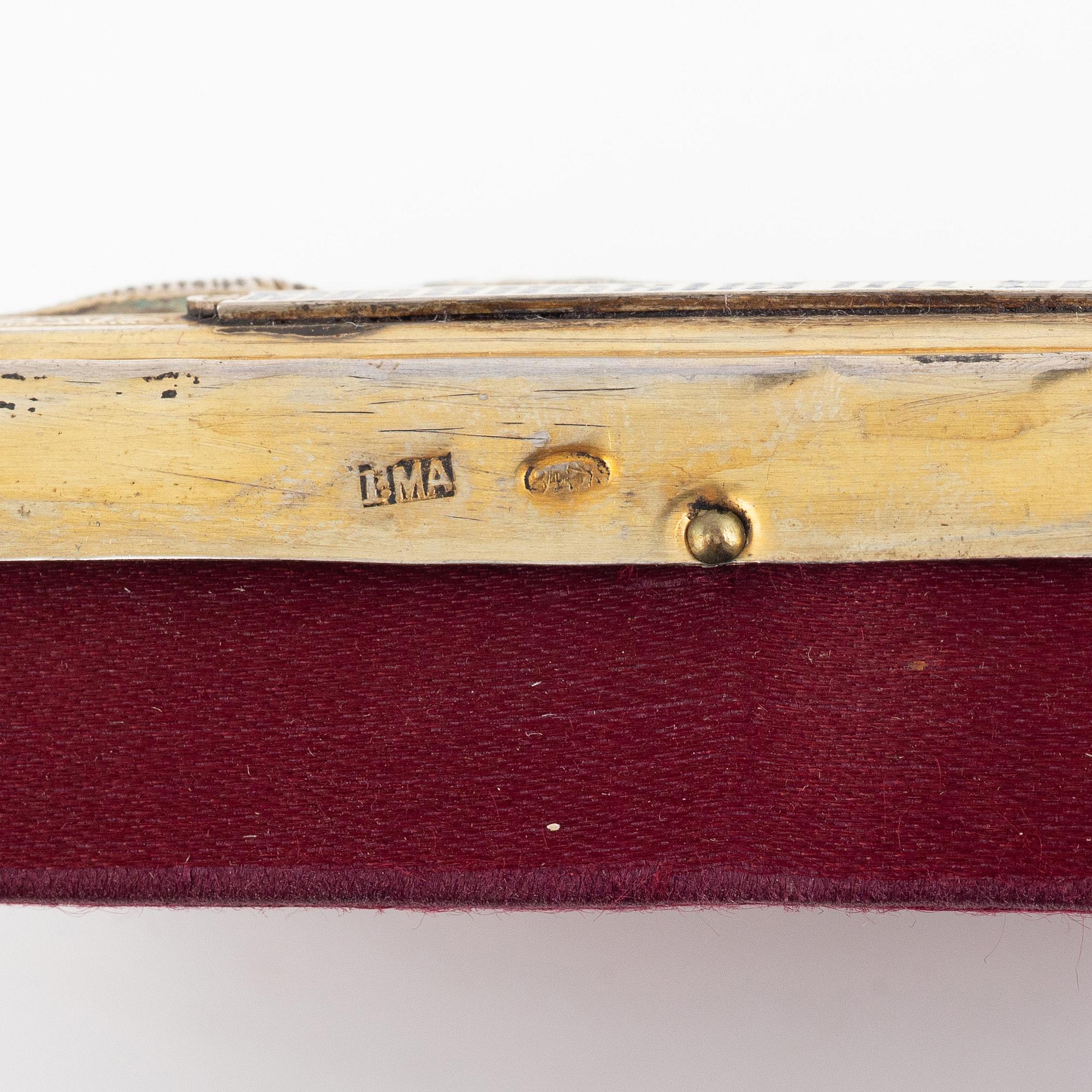 Ikon, med oklad i förgyllt silver och emalj, Ryssland 1896-1908.