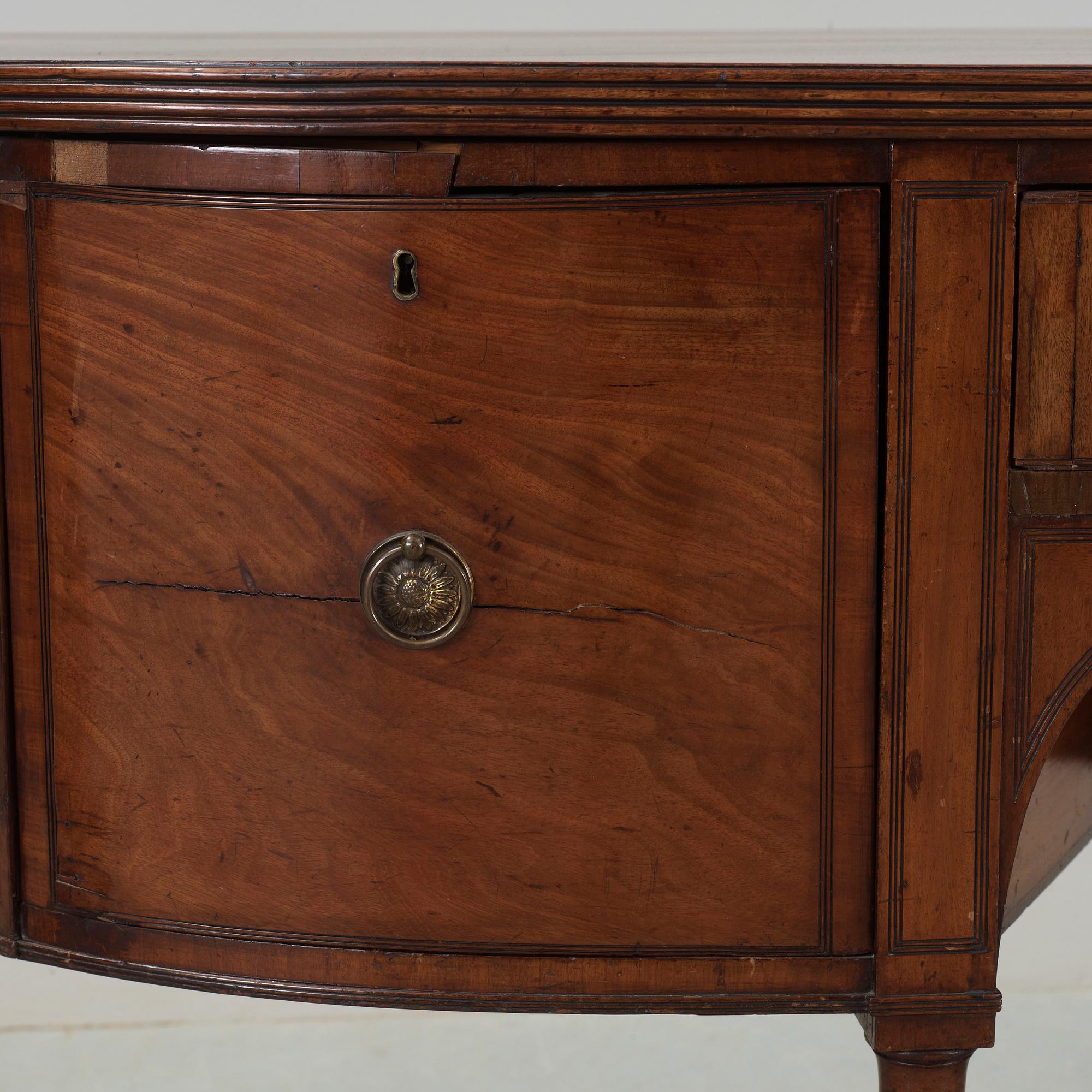 SIDEBOARD, England, 1900-talets början.