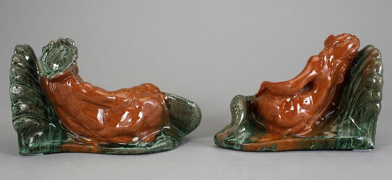 BOKSTÖD, ett par, lergods, Nederländerna, 1900-talets första hälft.