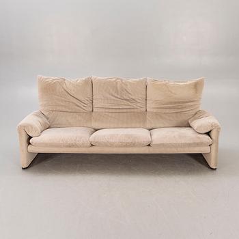 Vico Magistretti, sofa "Maralunga" for Cassina later part of the 20th century.