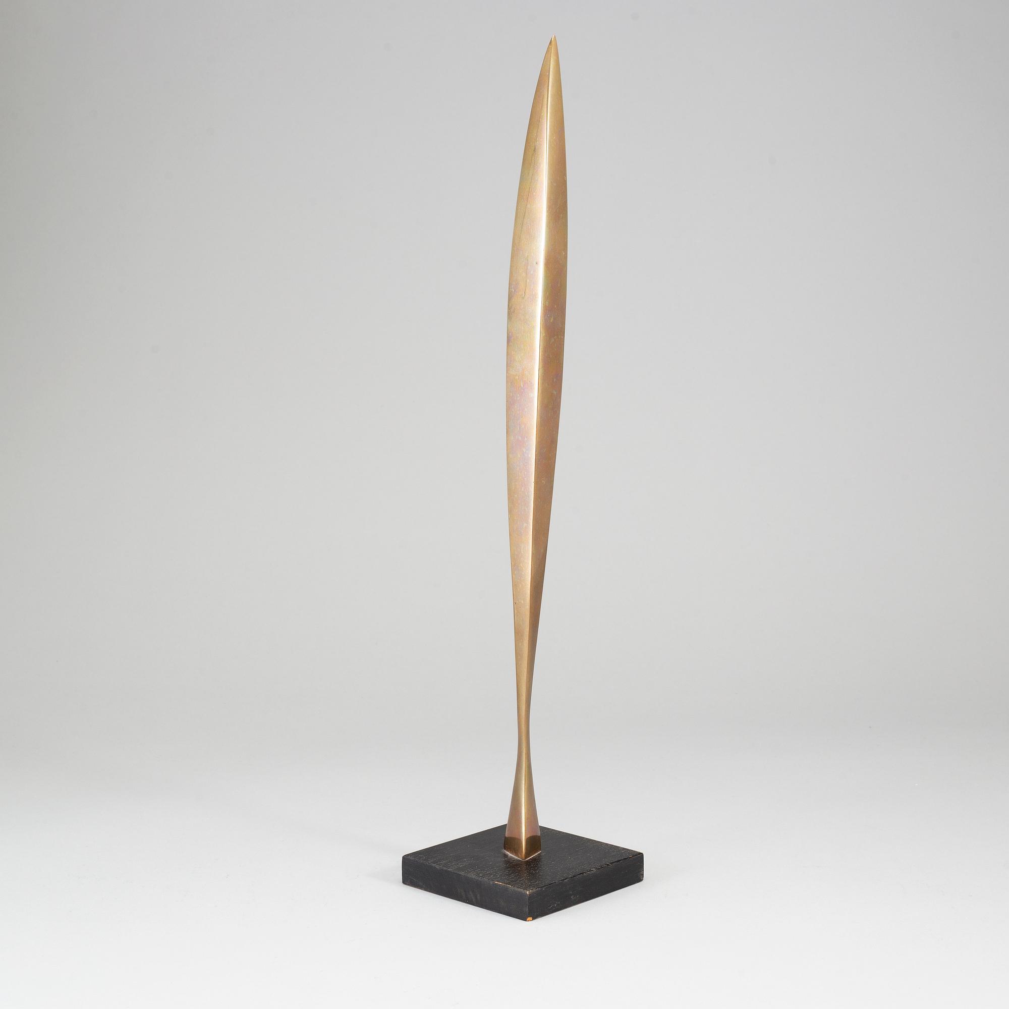 VEIKKO KERÄNEN, bronze, signed and numbered 5/8 underneath the base.