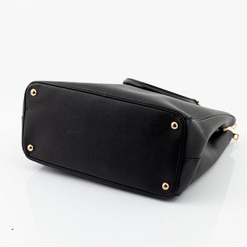 Prada, väska, 2021.