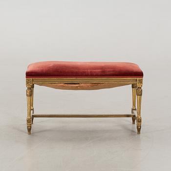 TABURETT, gustaviansk stil 1900-tal.