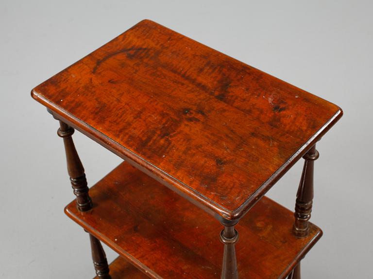ETAGERE, 1800-talets slut.