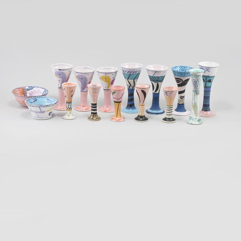 GLAS, 13 st, samt SKÅLAR, ett par, stengods, Herman Fogelin, signerade, 1900-talets slut.