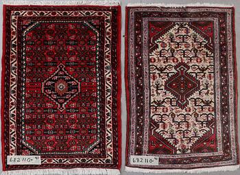 MATTOR, 2 st, orientaliska. Ca 90 x 63 samt 90 x 67 cm.