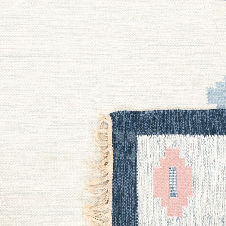 Elsa Ekholm rug, rölakan technique, signed, approximately 239x170 cm.