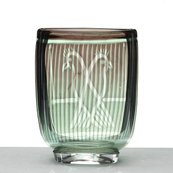 Edward Hald, a 'Slipgraal' vase, Orrefors 1954.