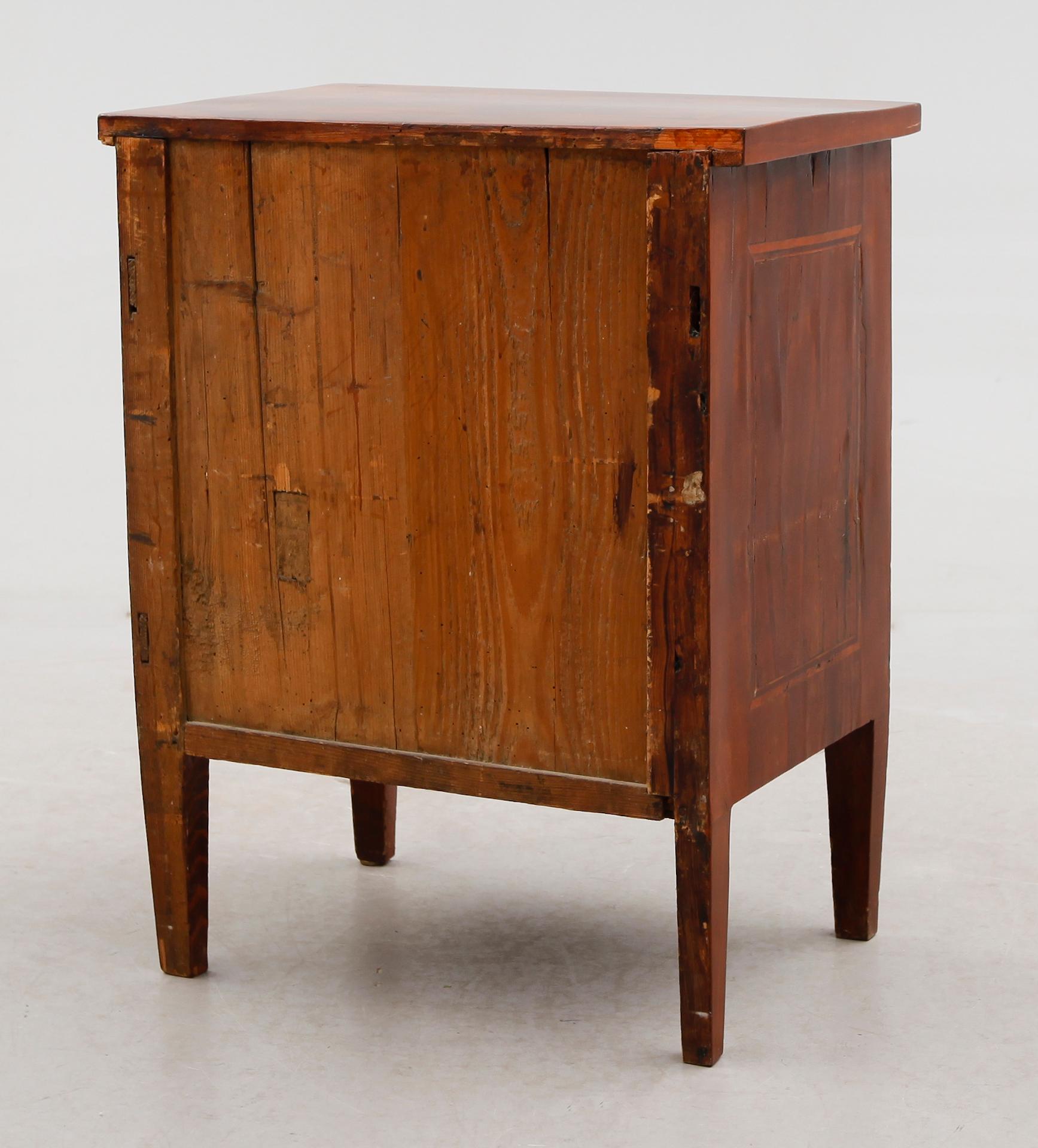 POTTSKÅP, Louis XVI-stil, troligen Italien 1800-tal.