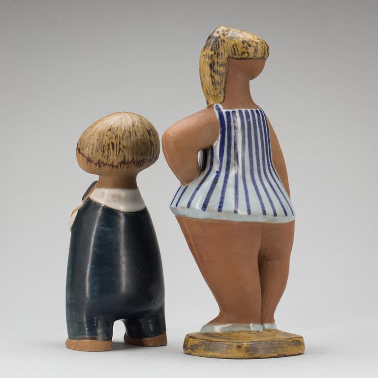 FIGURINER, 2 st, stengods, "Pelle" och "Dora", Lisa Larson, Gustavsberg.