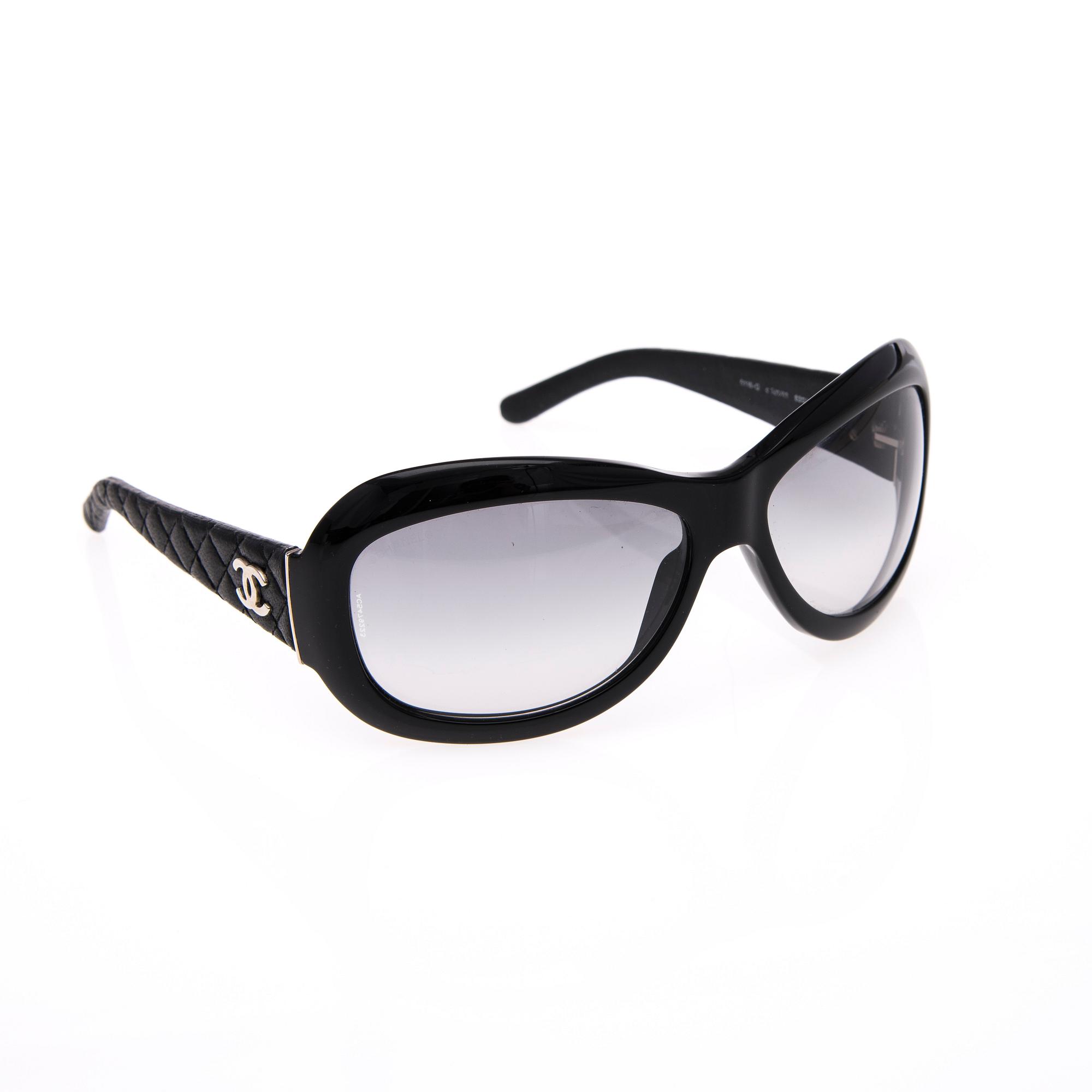 AURINKOLASIT, Chanel.