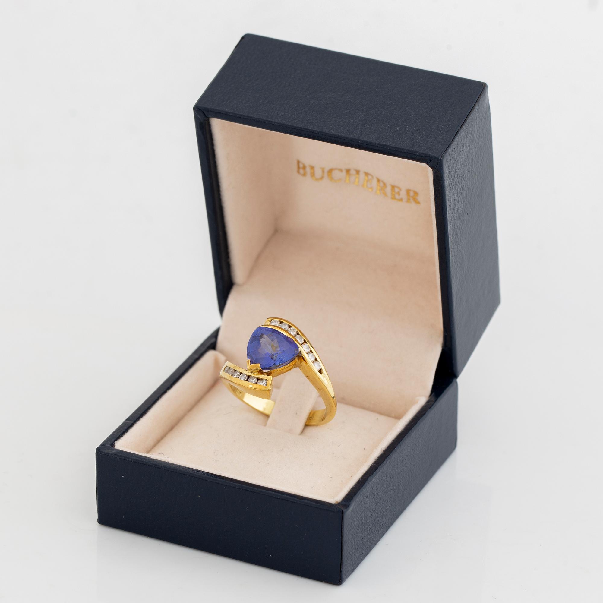 Tanzanite and brilliant cut diamond ring.