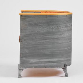 Mats Theselius, an "Aluminiumfåtölj" armchair, ed. 66/200, Källemo, Värnamo, post 1990.