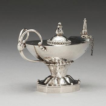 GEORG JENSEN, bordständare/ oljelampa, Köpenhamn 1915-19, 830/1000 silver.