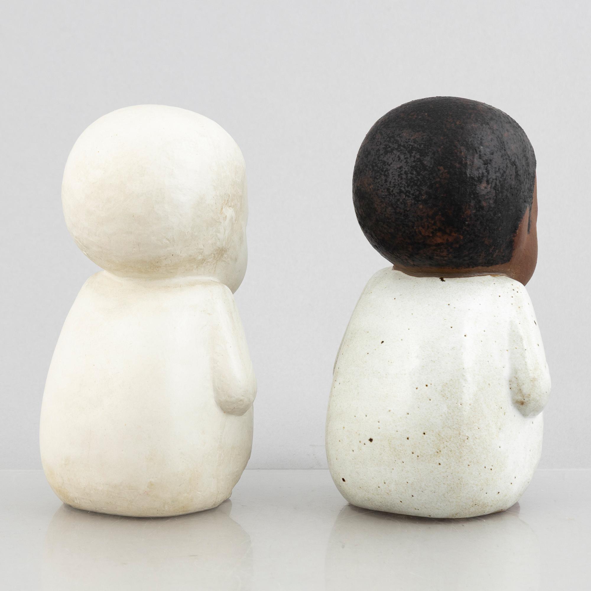 Lisa Larson, figuriner, 2 st, stengods, "Syd maxi", ur serien "All världens barn", Gustavsberg.