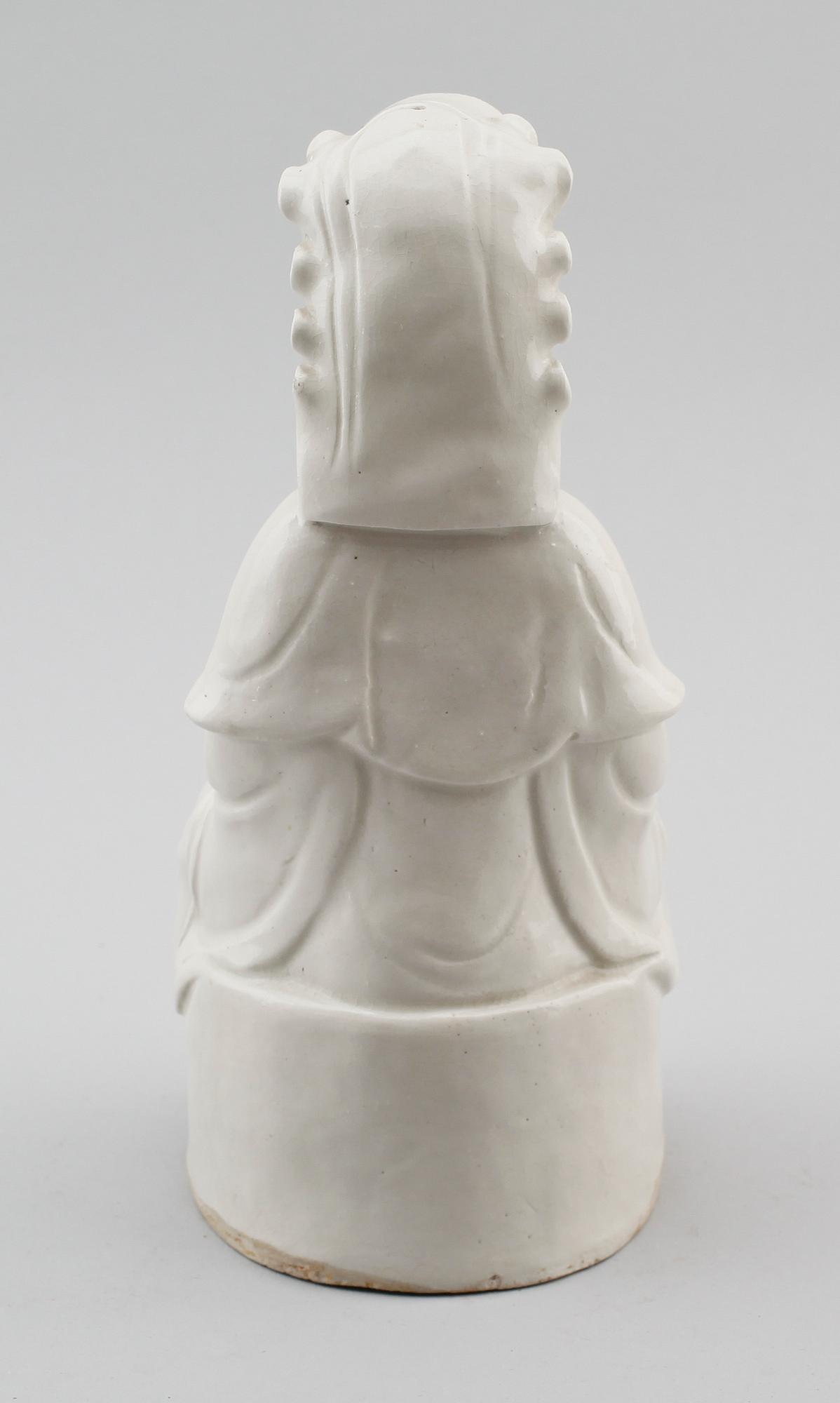 FIGUR, porslin, Kina, 1900-talets första hälft.