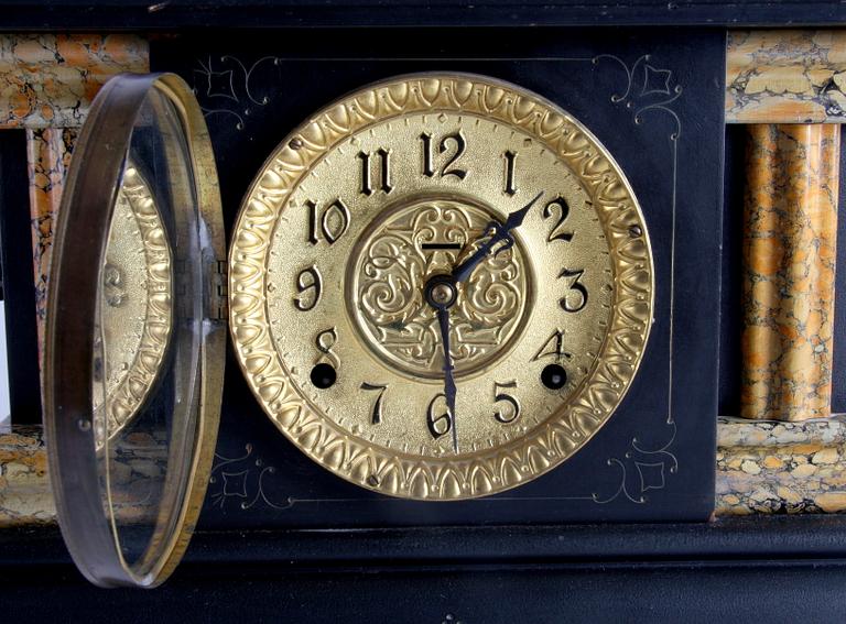 BORDSPENDYL, senbarockstil, USA, omkr 1900.