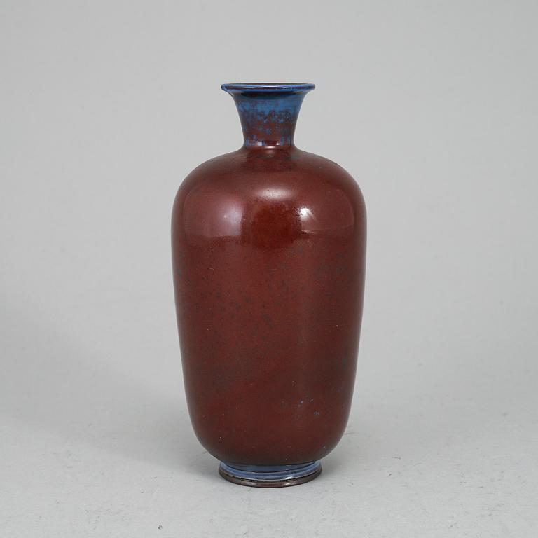 BERNDT FRIBERG, a stoneware vase, Gustavsberg studio, Sweden.