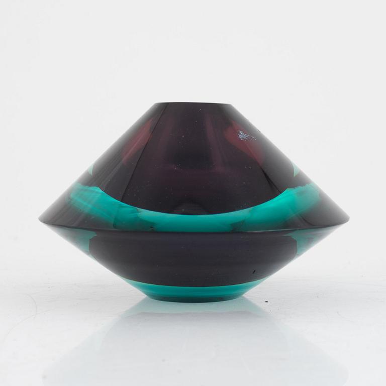 Kaj Franck, vase, "Flying Saucer", KF 235,  Nuutajärvi, Notsjö, Finland 1958.