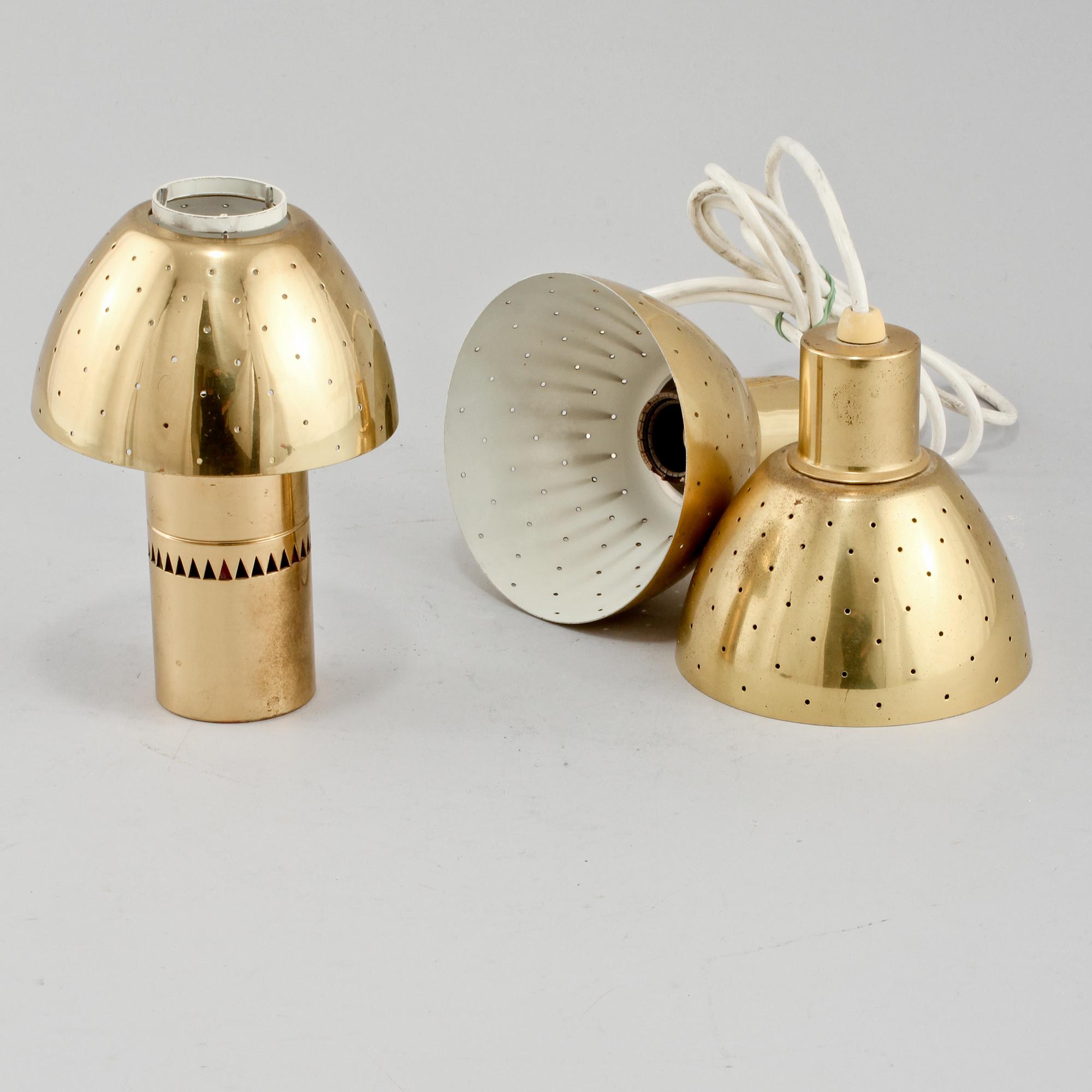 TAKLAMPOR, ett par, samt LJUSSTAKE, Hans-Agne Jakobsson. 1900-talets andra hälft.