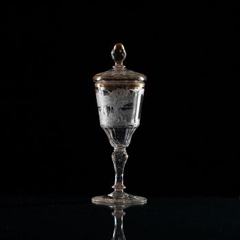 POKALGLAS med LOCK. Böhmen, 1700-tal.