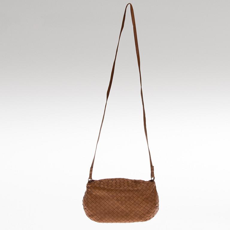 VÄSKA, Bottega Veneta.