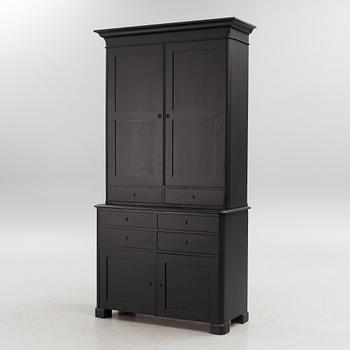 Cabinet, 19th century.