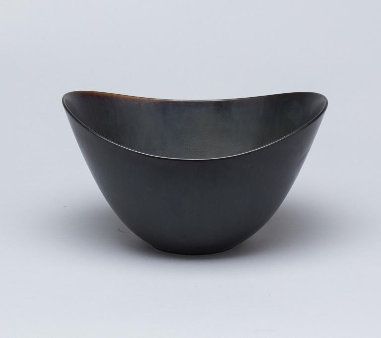 SKÅL, stengods. Gunnar Nylund, Rörstrand.