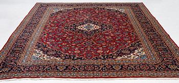 A carpet, Kashan, c. 410 x 296 cm.