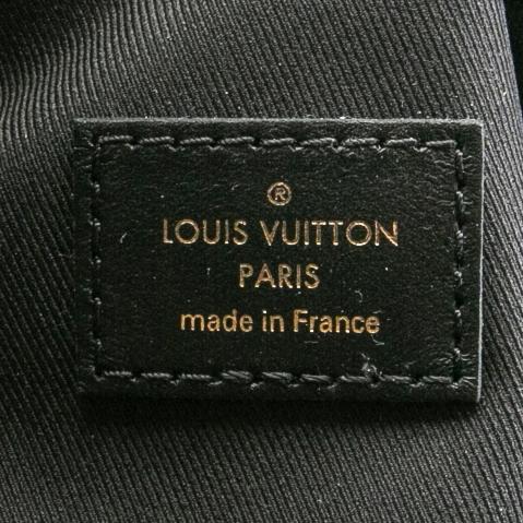 A LOUIS VUITTON NEW WAVE BUM BAG, multi . 2019.