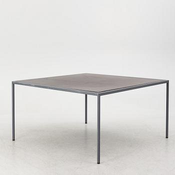Jonas Bohlin, a dining table.