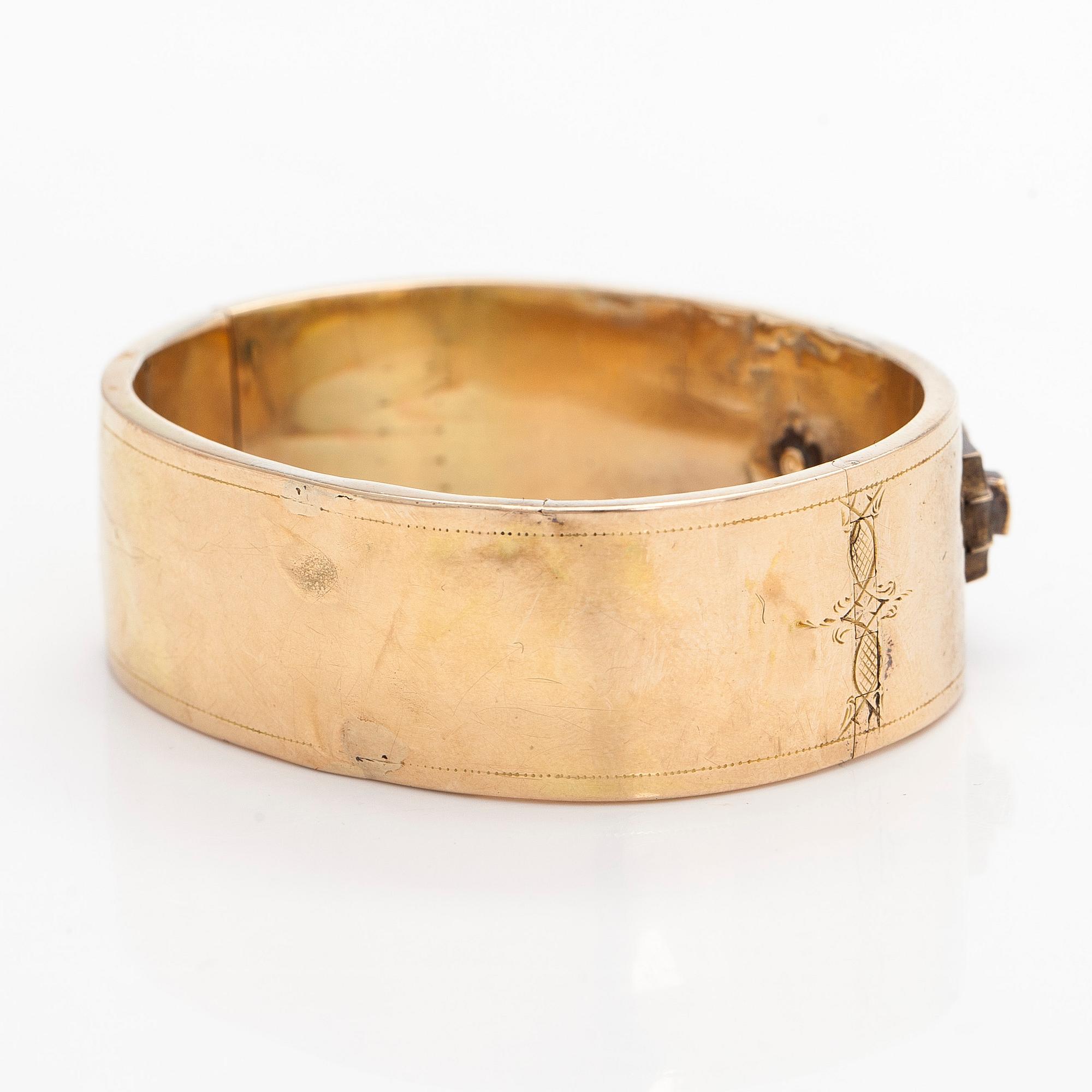 Armring, 14K (56) guld, St Petersburg.