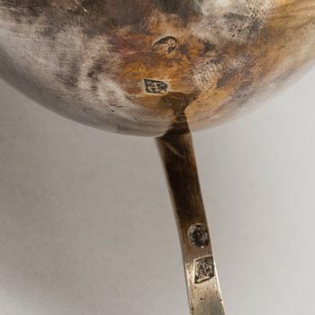 A silver coffee pot. Paris, early 19th century.