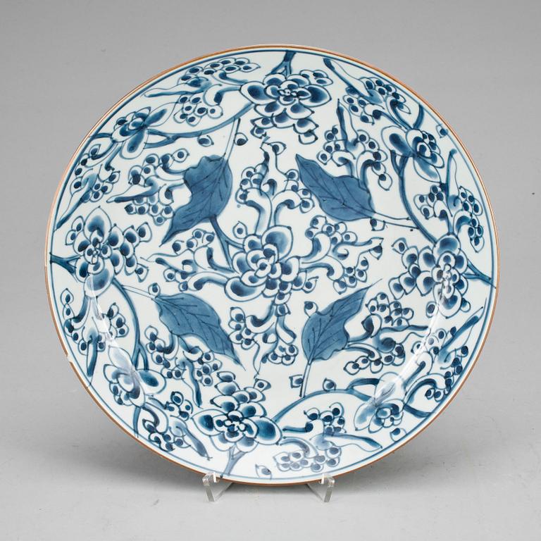 SKÅLFAT, porslin, Qing dynastin, Kangxi (1662-1722).
