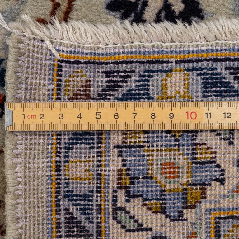 Carpet, Keshan, approx. 402 x 295 cm.
