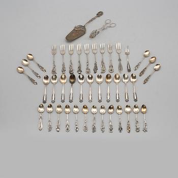 BESTICK, 41 delar, silver, olika modeller, svenska stämplar 1950-60-tal. Vikt ca 580 gram.