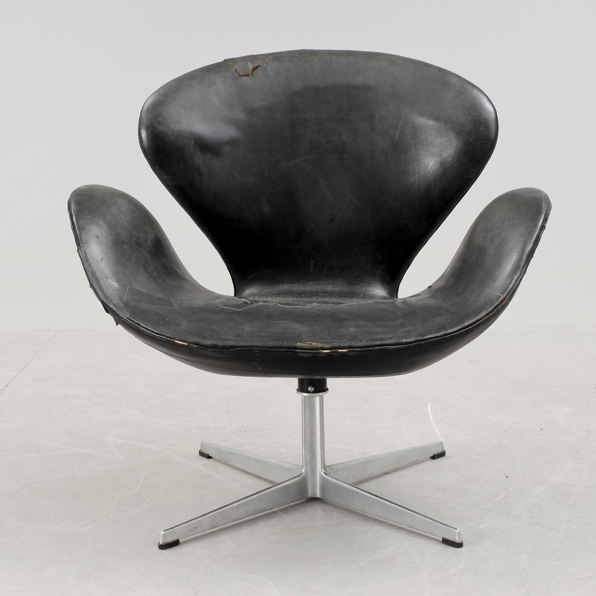 FÅTÖLJ, "Svanen", Arne Jacobsen, Fritz Hansen, Danmark, 1960-tal.