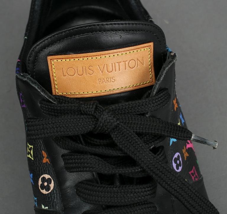 SKOR, Louis Vuitton.