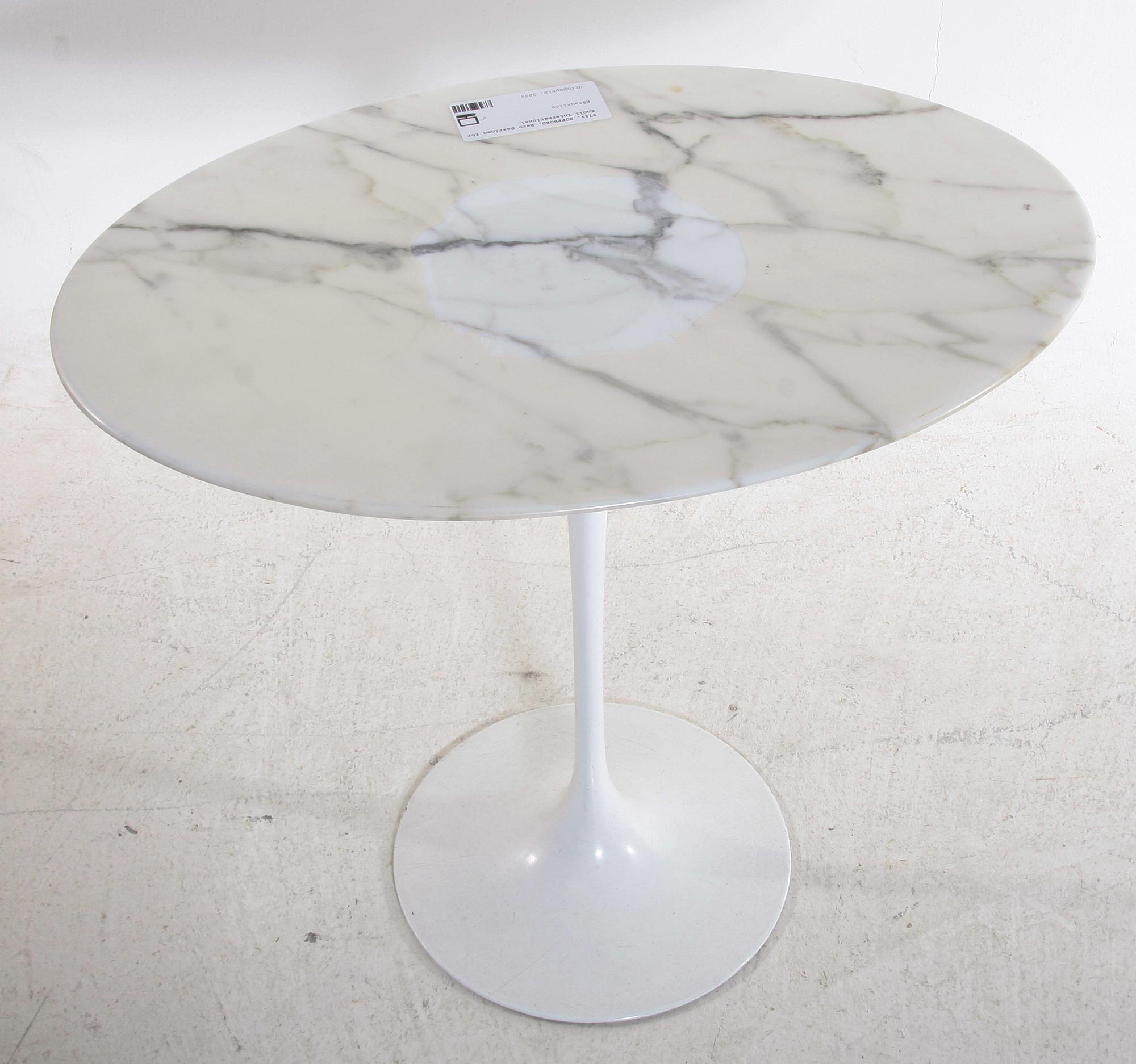SOFFBORD, Eero Saarinen för Knoll International.