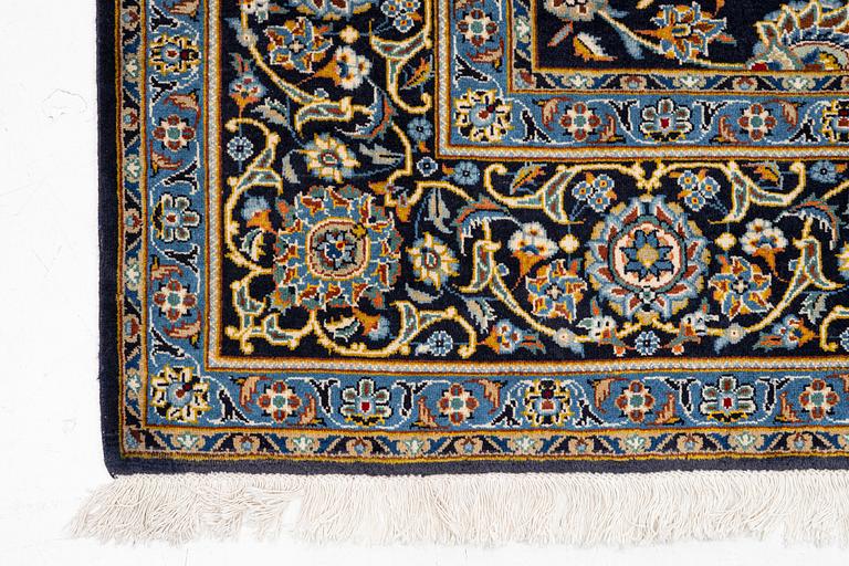 Carpet, Keshan, approx. 340 x 240 cm.
