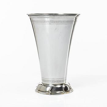 A silver vase, GAB, Stockholm, 1945.