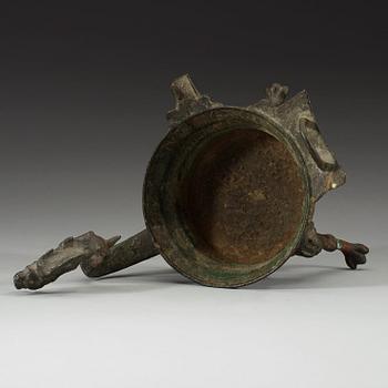 An tripod bronze vessel, presumaly Tang dynasty (618-907).