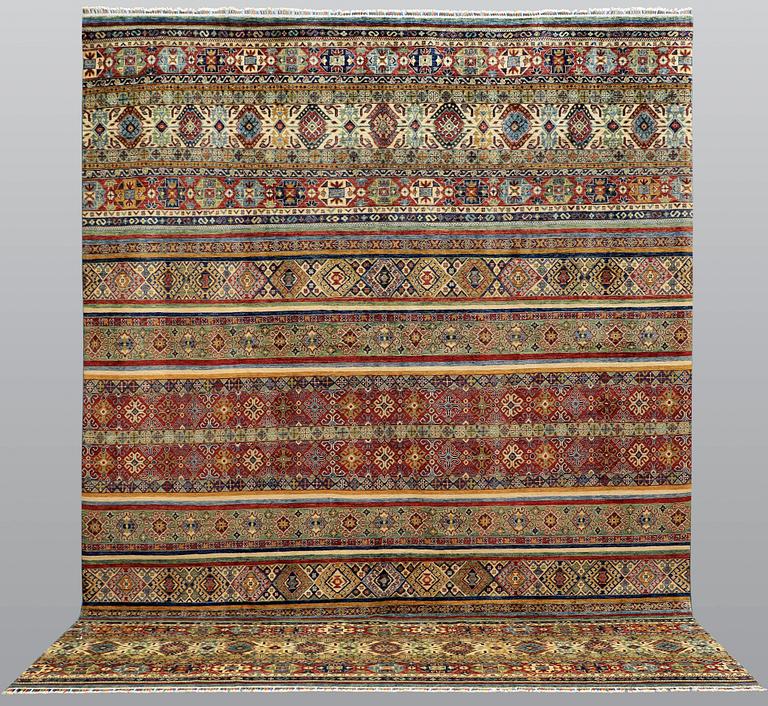 Matto, oriental, ca 395 x 300 cm.